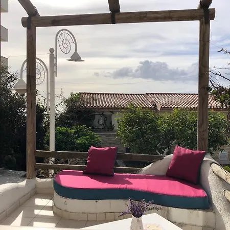 15 Bougainville * Sarandë